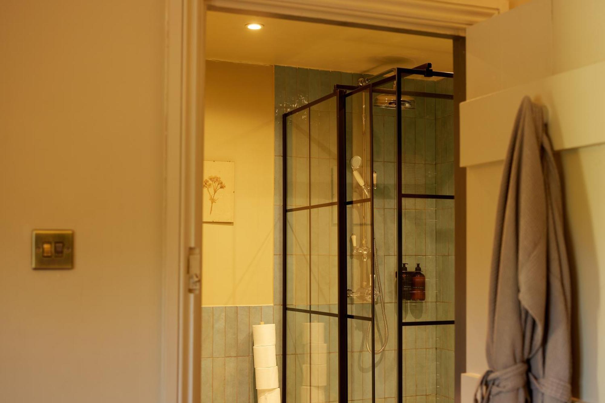 The Wheatsheaf Combe Hay Hotel Wellow  ภายนอก รูปภาพ